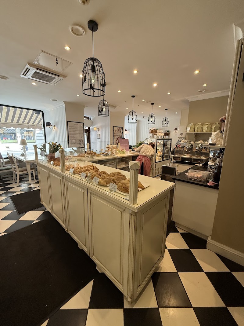 Pinavija cafe & bakery interjeras